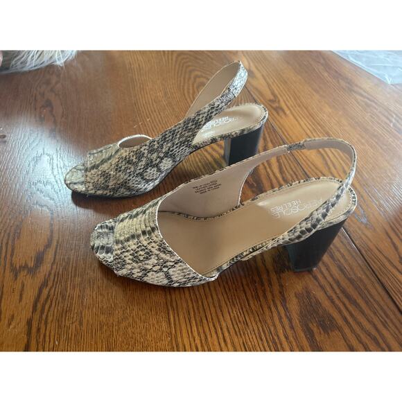 AEROSOLES Up High Slingbacks High‎ Heels Bone Snake Shoes Size 10 - Picture 1 of 3